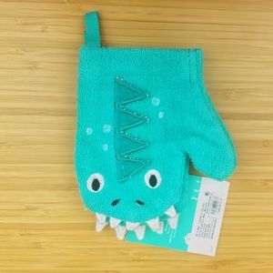 Pillowfort Dragon Bath Mitts 2 pk